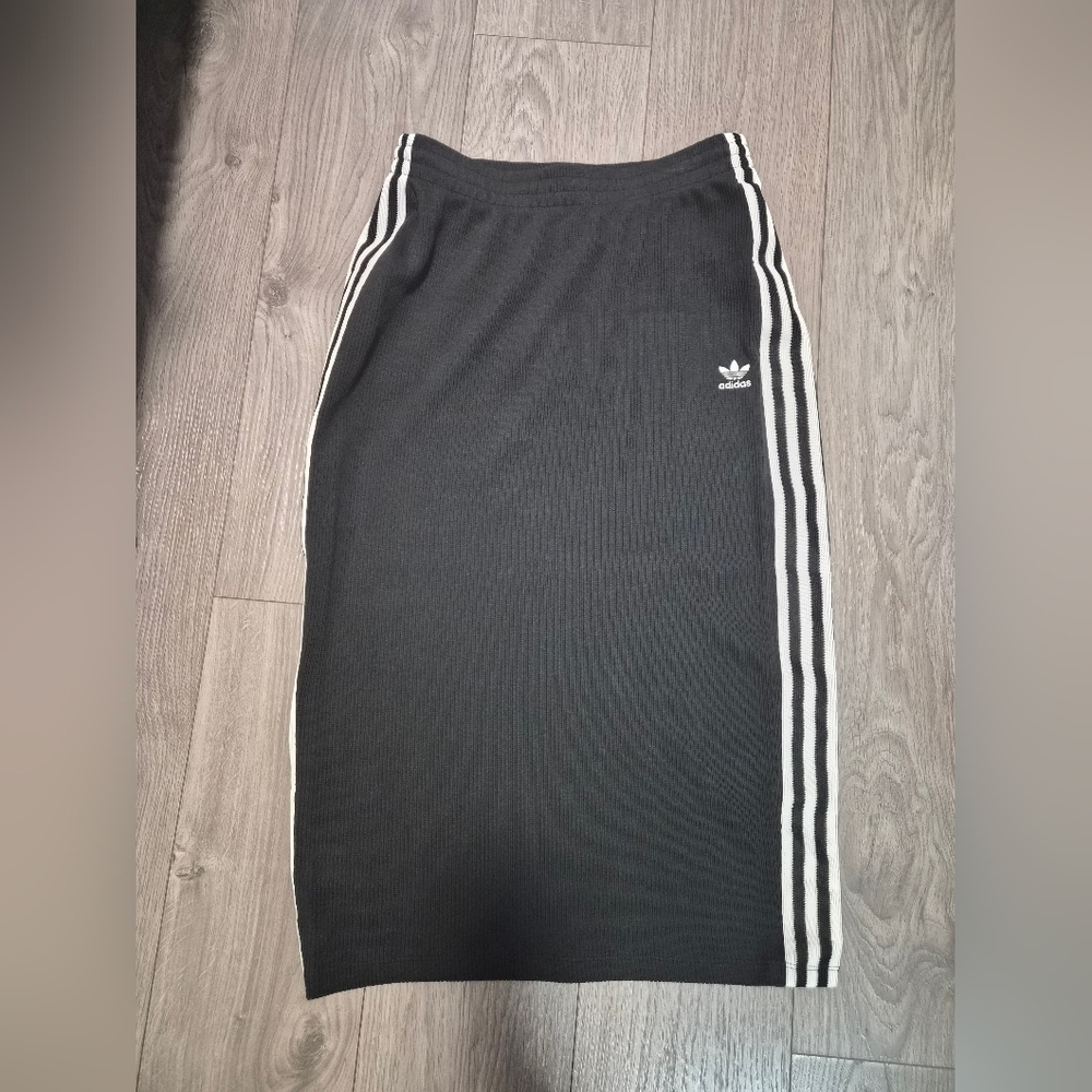 Adidas originials adicolor knit skirt